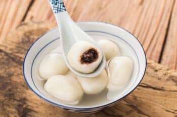 China süßes Streetfood Tang Yuan – Süße Reisdumplings