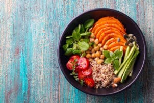 Quinoa Salat Bowl