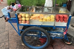Ein Streetfood Obstwagen für Obst to go