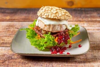 Veganer Camembert Burger