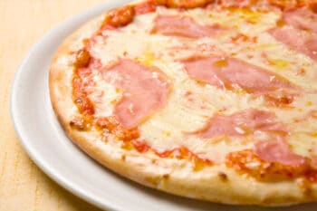 Bindi Backwaren Pizza Prosciutto