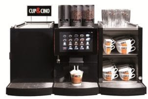 Der Foam Master 800+ von Cup&Cino, eine Kaffeemaschine, die ebenfalls als Tassenwärmer fungiert