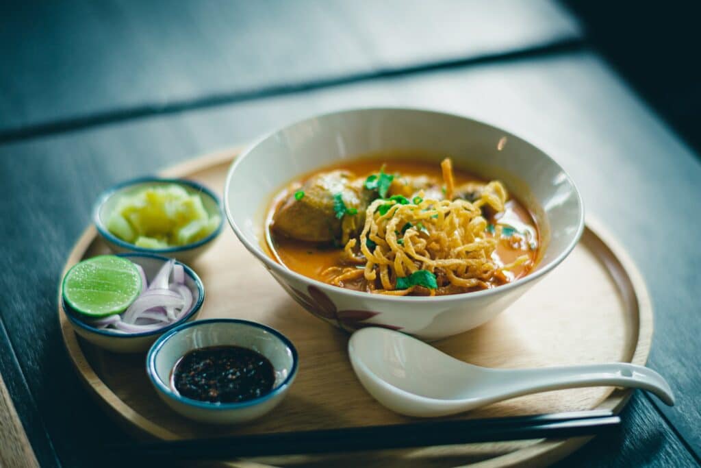 Thailändische Suppen- &amp; Salat-Vielfalt entdecken - snackconnection