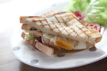 Backwaren_Sandwich_Bacon_Ei