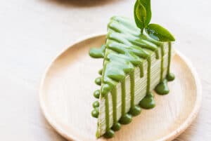 Grüner Poke Cake